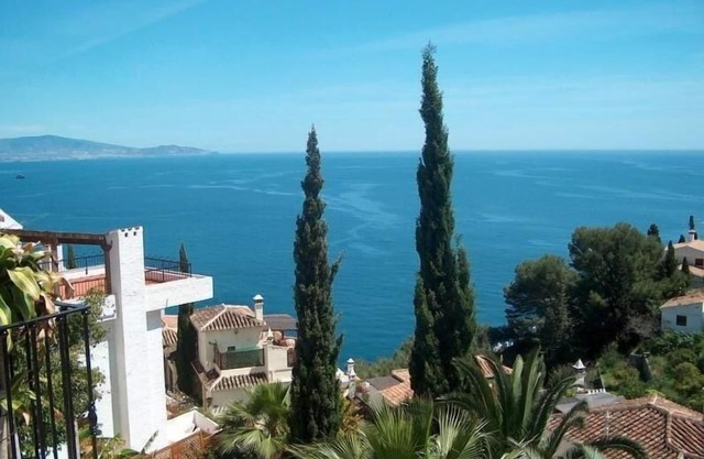 Villa with a stunning sea view, located by the poolside and close to the beach