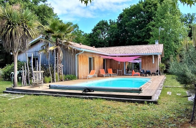 Villa with Cap Ferret spirit, heated pool, large garden with trees, not overlooked
