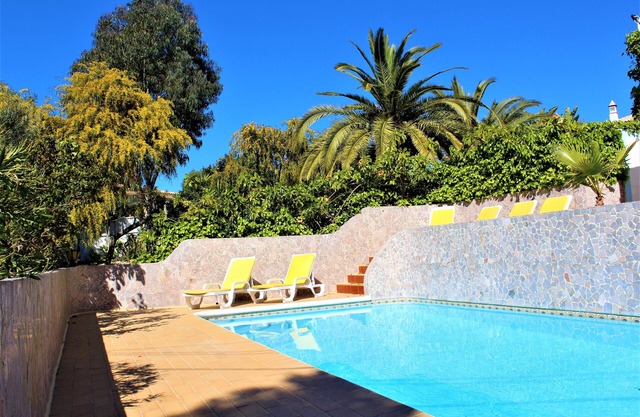 Villa with charm next to the beach, 300mts. Free AC.& WIFI.