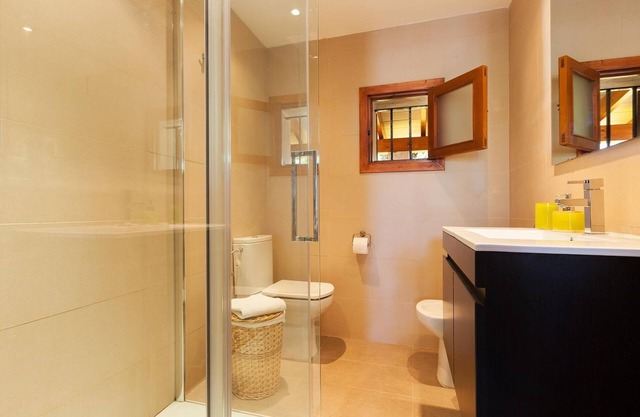 Villa with private pool and whirlpool