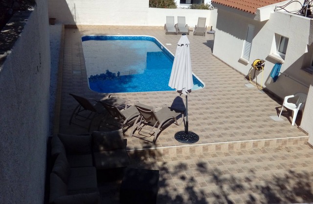 Villa With Private Pool, Sea And Mountain Views