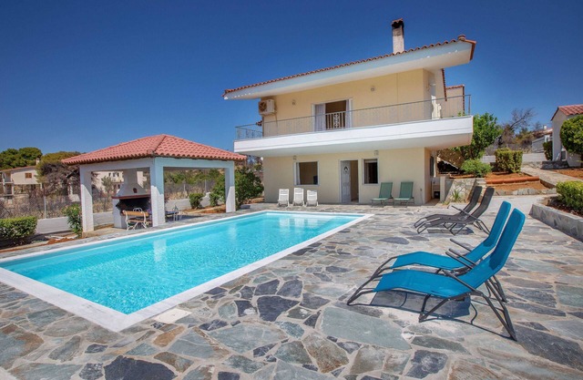 Villa with Private S.Pool-Theologos by GHH