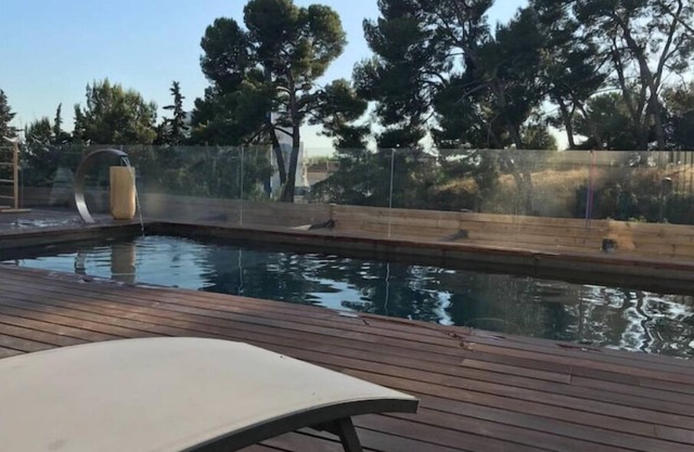 villa with swimming pool + sauna in city center Aix en Provence-airconditionned