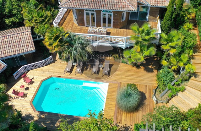 VILLA with SWIMMING POOL GOLF SEIGNOSSE near BEACHES