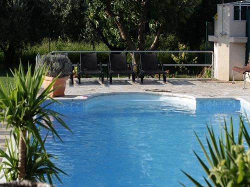 Villa with with 5 apartments in Peracko Blato