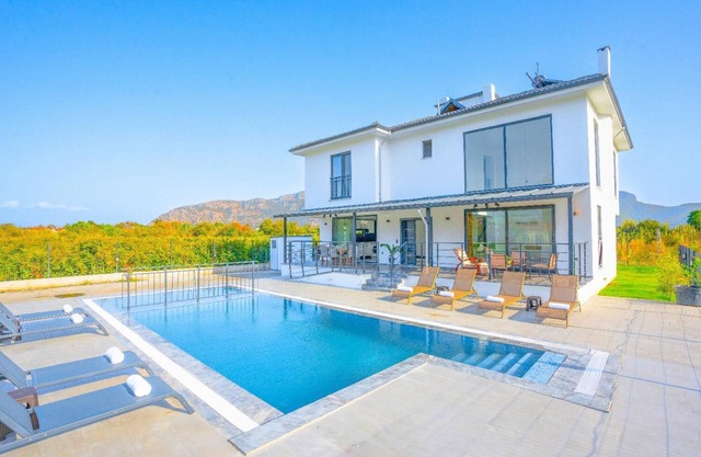 Villa Wonder - Five Bedroom Villa, Sleeps 10