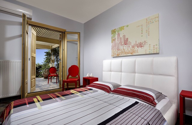 Villa Yellow.nInviting you to discover it with every momentnVilla Paradise Hotel