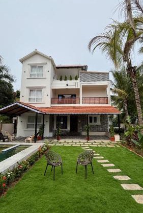 Villa19, ECR