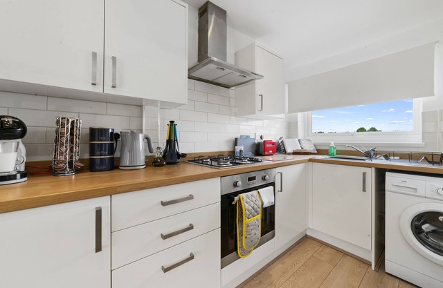 Village Cwtch Whitchurch Apartment