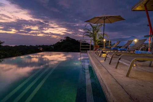 Villas Luxury Suites Pool QUEPOS COSTA RICA