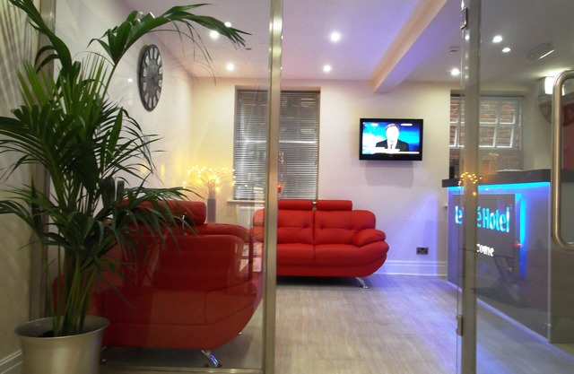 Ville Hotel