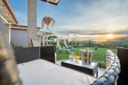 Villetta Li Junchi - due passi dal mare - spazioso giardino