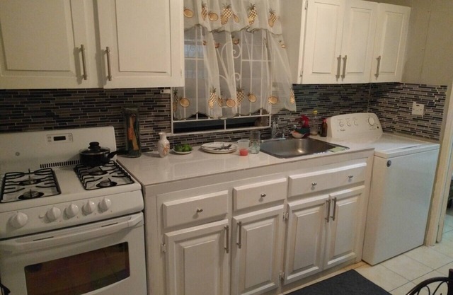 Vineyard Town's Luxury, Comfort & Charm nestled in Kingston