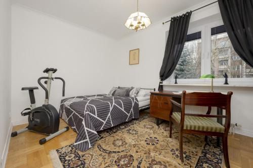Vintage Apartment Sengera Cichego with 3 Bedrooms by Noclegi Renters