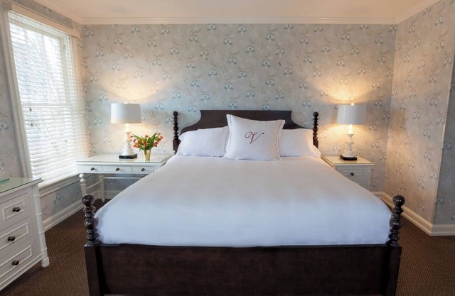 Virginia Room with Balcony Exclusive Adults-Only Escape with Cont. Breakfast