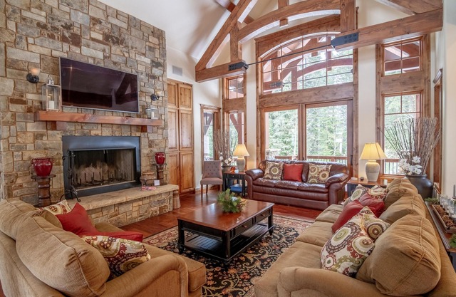 Vista Azul Estate Home - Remarkable Estate Home|Wood Fireplace|Resort Views