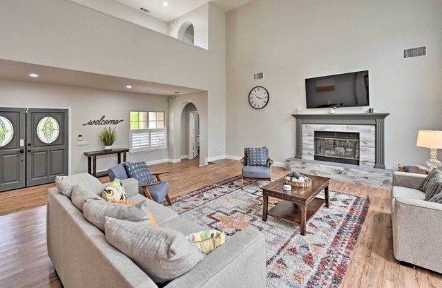 Vista Hills Retreat w/ Pool, Furnished Patio!