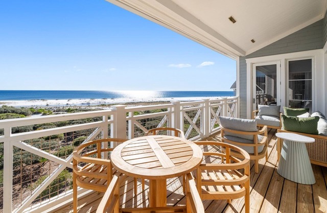 "Vitamin Sea" | Beachfront | 4 Bikes Included