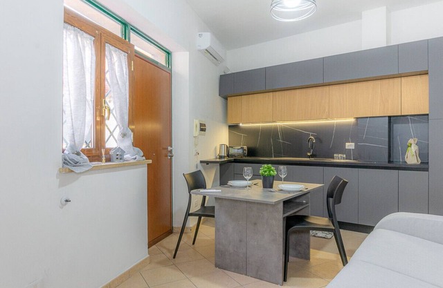 VivimiHome - Apt a pochi passi dalla metro,con ingresso privato