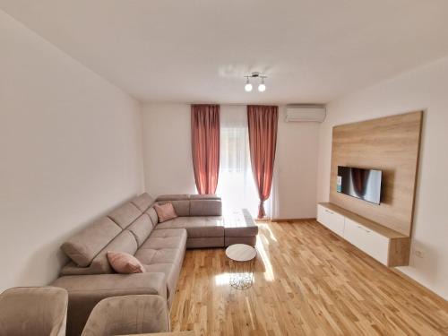 VOLNA 37 APARTMENT