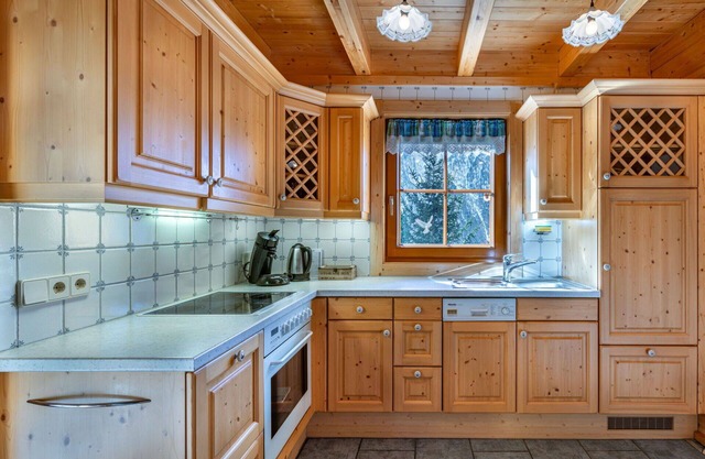 Wonderful private villa for 7 people with TV, terrace and pets allowed
