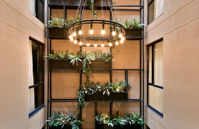 w Cozy Loft w/Modern Balcony in Unicentro
