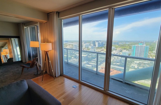 W Hotel + Residences ⭐ 2 BR, 2 BA Suite for Less! 22nd Flr. Huge balcony!