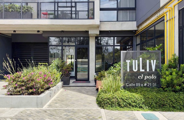 w Marvelous Loft in Polo