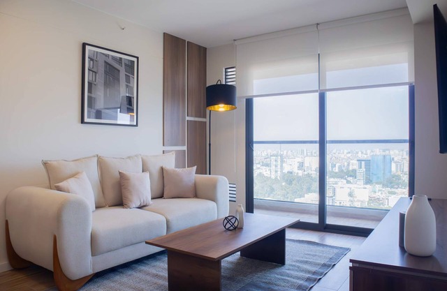 w Stylish 2BR in San Isidro