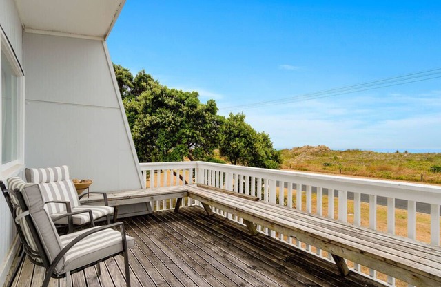 Waihi Bliss - Waihi Beach Bach