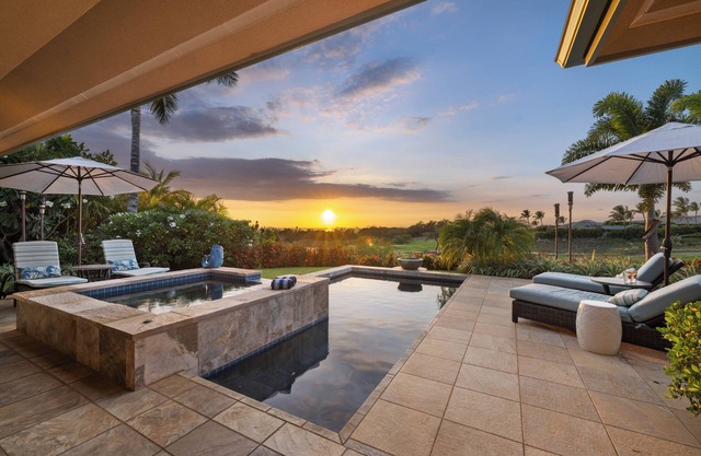 Waiulaula Villa 322-Beautiful 3bd home w/Private Pool/Hot Tub, sleeps 7!
