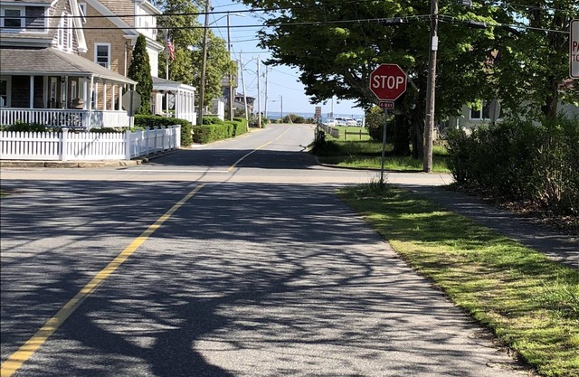 Walk to Falmouth Heights Beach from this newly renovated Cottage. Sleeps 4.