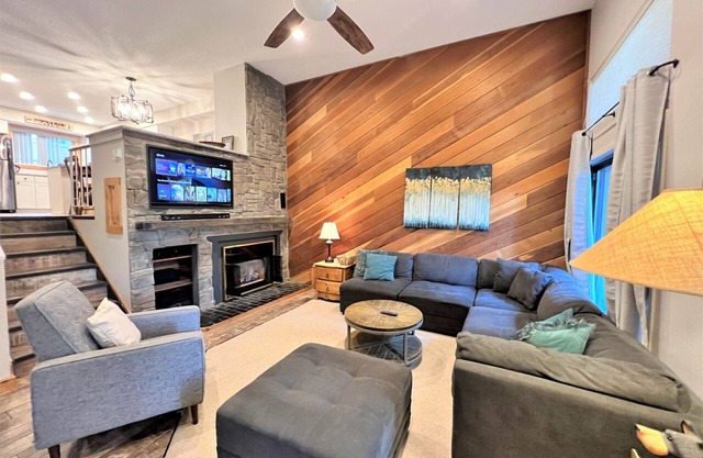 Walk to Main St. Breck Snowflake Lift Pool+Hot tubs