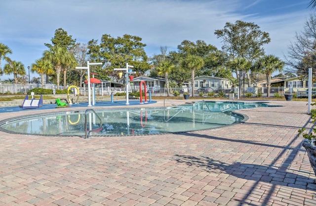 Walk to Ocean Surfside Beach Home with Pool Access