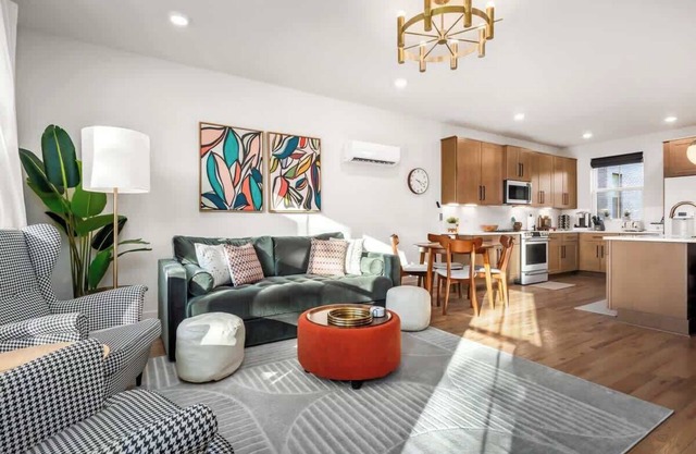 Walkable East Nashville with rooftop