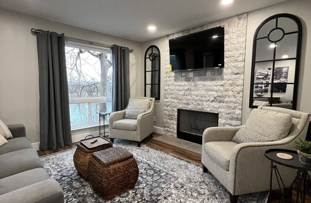 Walking Distance to Broadway! Fully Renovated Condo on the River, Free Parking