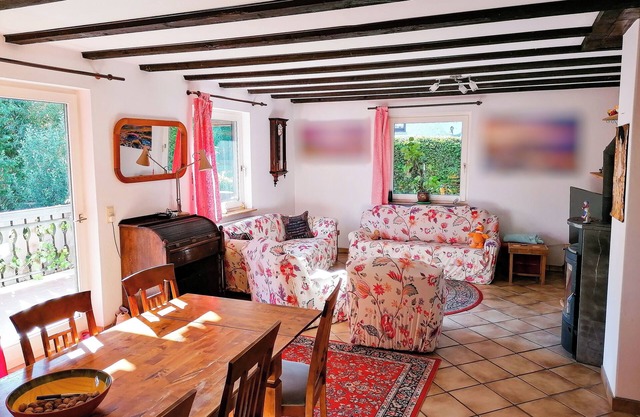 Walnut House - Large, stylish house, 20 minutes from Lake Constance