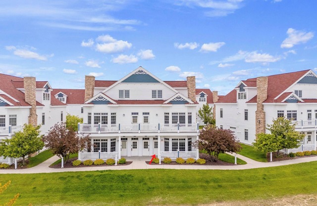 Wandering Waves - Beachfront condo right on Lake Michigan.