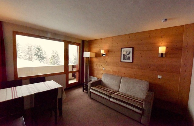 Warm 2 rooms, 4 people in Belle-Plagne (Alt: 2050m)
