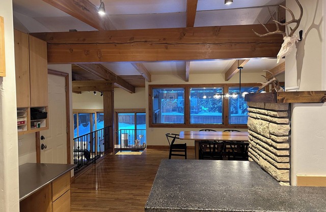 Warm Springs mid-century home!