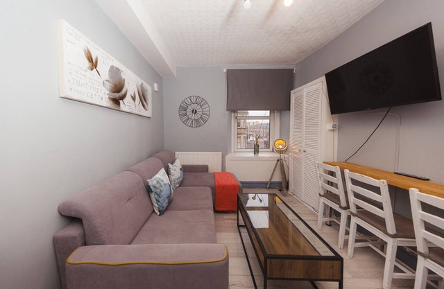 Warm&Welcoming City Centre Apartments by Meadows 5