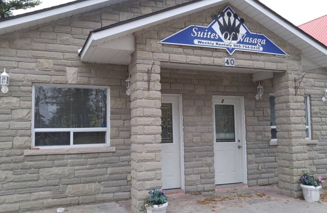 Wasaga Beach Area 2 - Unit #2- mins walk Beach 1