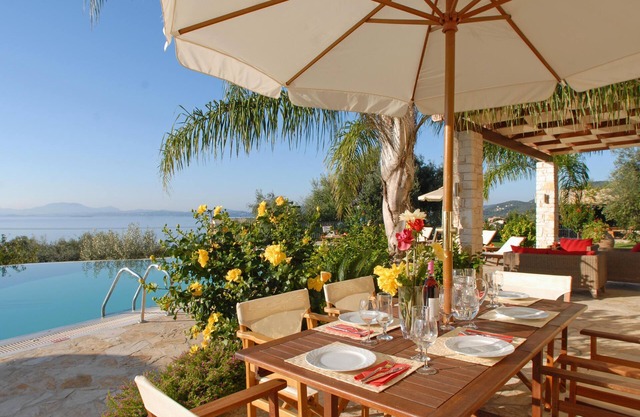 Watchtower House, Family-Friendly Prime Located Built In 1 Ha. Of Olive Groves