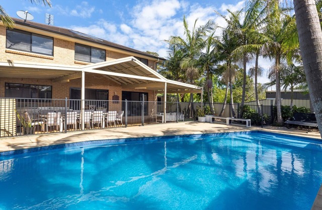 Water Lane - Swimming Pool - 4 Mins Walk to Bay