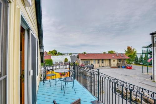 Water-View Balcony Charming Lake Ontario Studio!