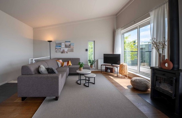 Water Villa Kortgene by Veerse Meer