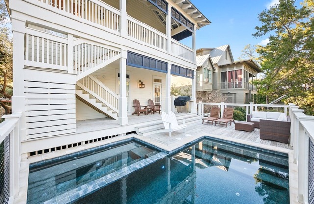 WaterColor! Private Pool, Spa, LSV, & Bikes! Easy Walk to Seaside!