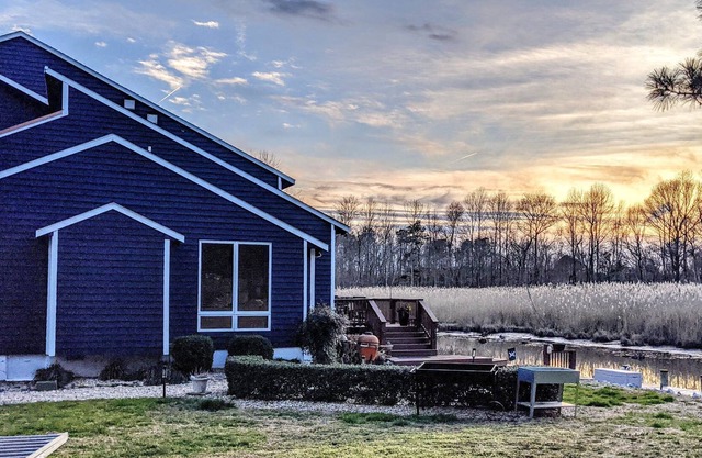 Waterfront Apartment with Boat Slip Minutes From Ocean City, MD Beach