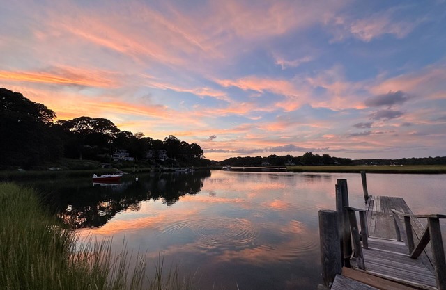 Waterfront Beach Cottage on Peconic Bay, Cutchogue, NY