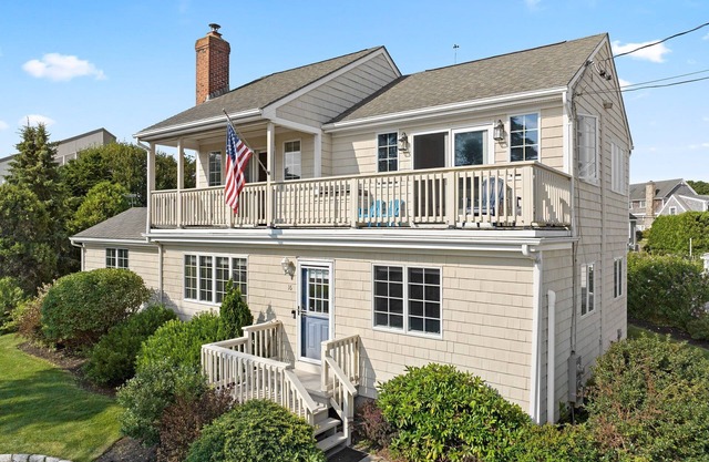 Waterfront Beach House w/private beach accessn